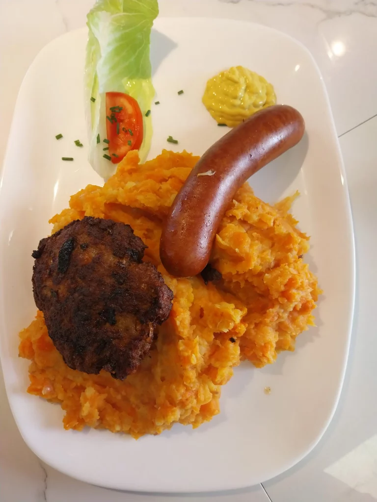 Moehreneintopf Mettwurst Frikadelle